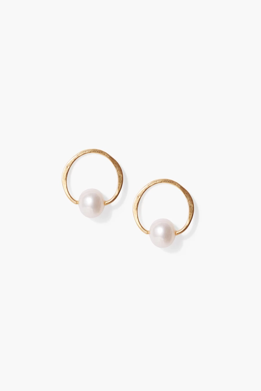 Chan Luu Women's Pearl and Gold Globe Hoop Earrings